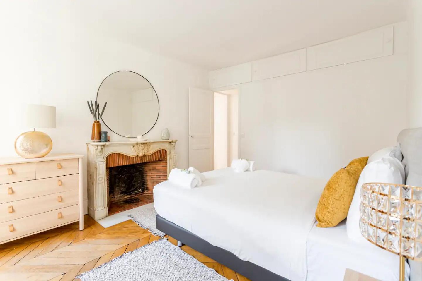 8P - 3Br Le Marais Spacious - Central - Historic Apt Paris Exterior photo